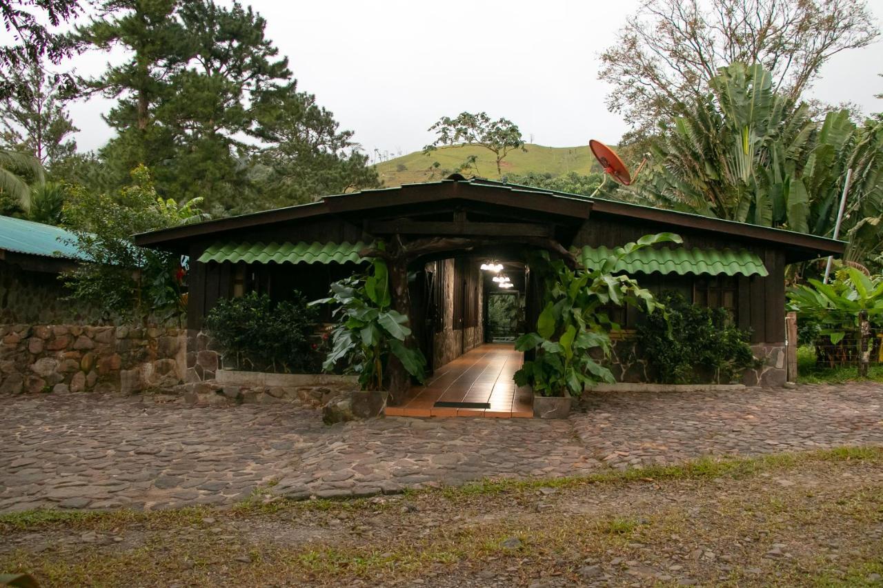 Malekus Mountain Lodge Aguas Claras  Exterior foto